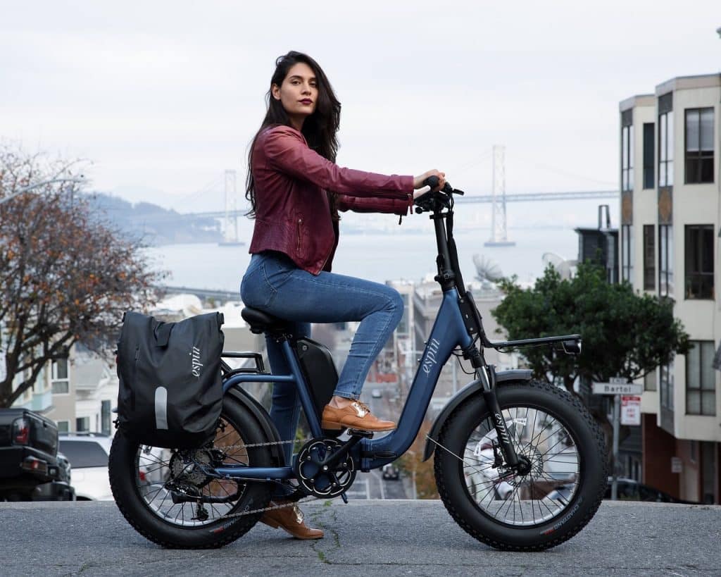 Pourquoi la mobilité urbaine est en pleine révolution grâce aux trottinettes et vélos électriques